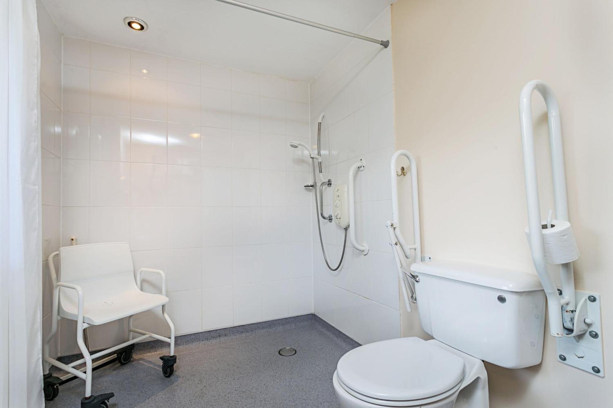 Laburnum Lodge Sleeps 6 Wheelchair Access Minehead Bagian luar foto