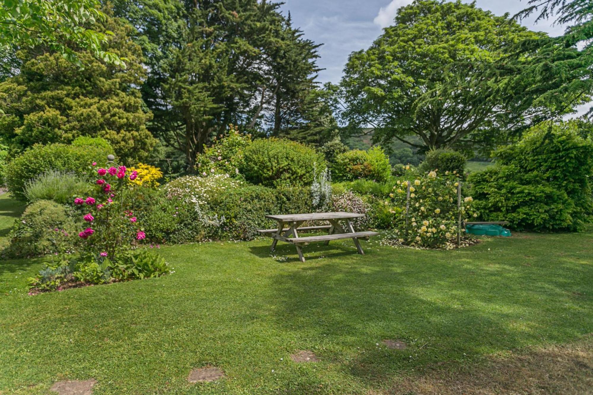 Laburnum Lodge Sleeps 6 Wheelchair Access Minehead Bagian luar foto